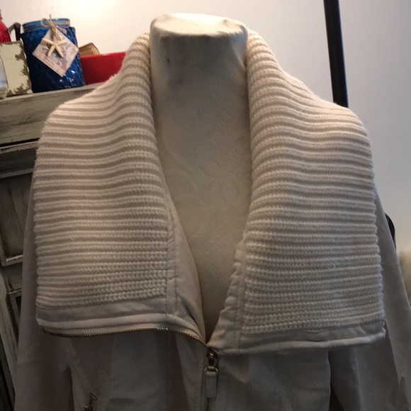 Chico’s Polyester Jacket - Picture 2 of 5